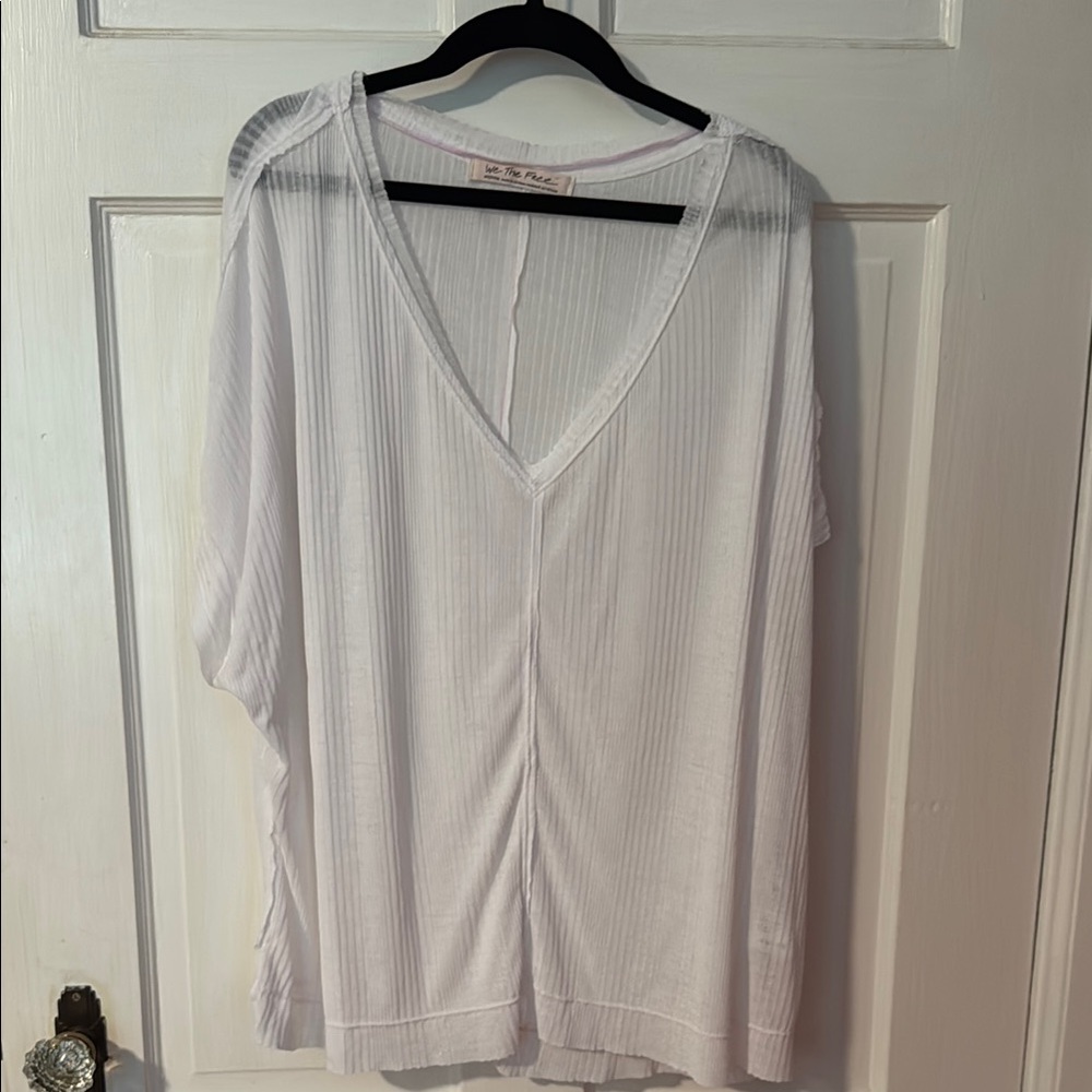 We The Free by Free People Women's White V neck Tee Size Medium